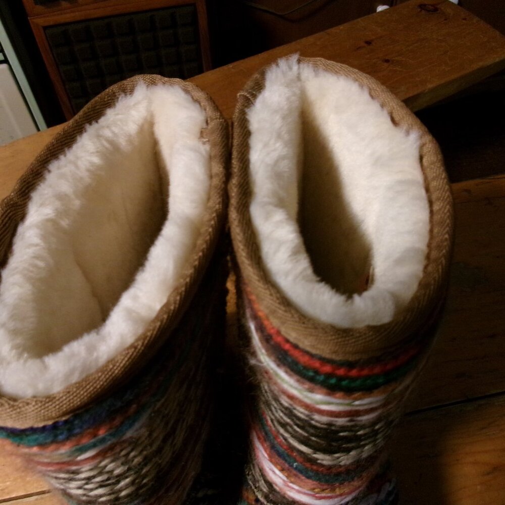 LAMO suede shearling boho rainbow threads mid calf pull on boots sz6 - Picture 2 of 7